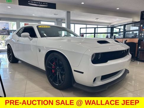 Used 2023 Dodge Challenger SRT Hellcat RWD image 1