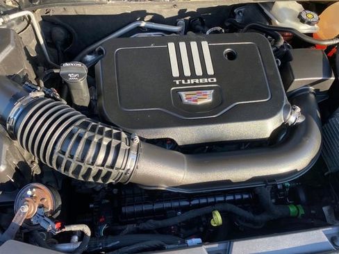 Certified 2022 Cadillac XT5 Premium Luxury image 21