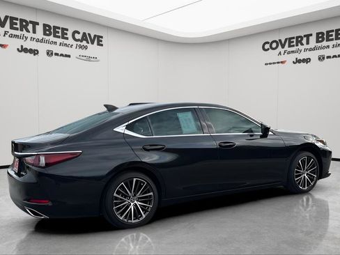 Used 2024 Lexus ES 350 w/ Premium Package image 10