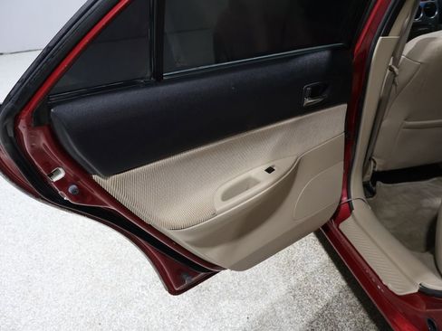 Used 2005 MAZDA MAZDA6 i w/ Convenience Pkg image 18