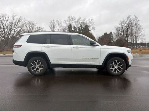 Certified 2024 Jeep Grand Cherokee L Limited w/ Luxury Tech Group II image 6