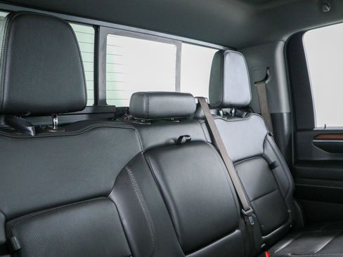 Used 2024 GMC Sierra 2500 Denali w/ Denali Reserve Package AWD/4WD image 31