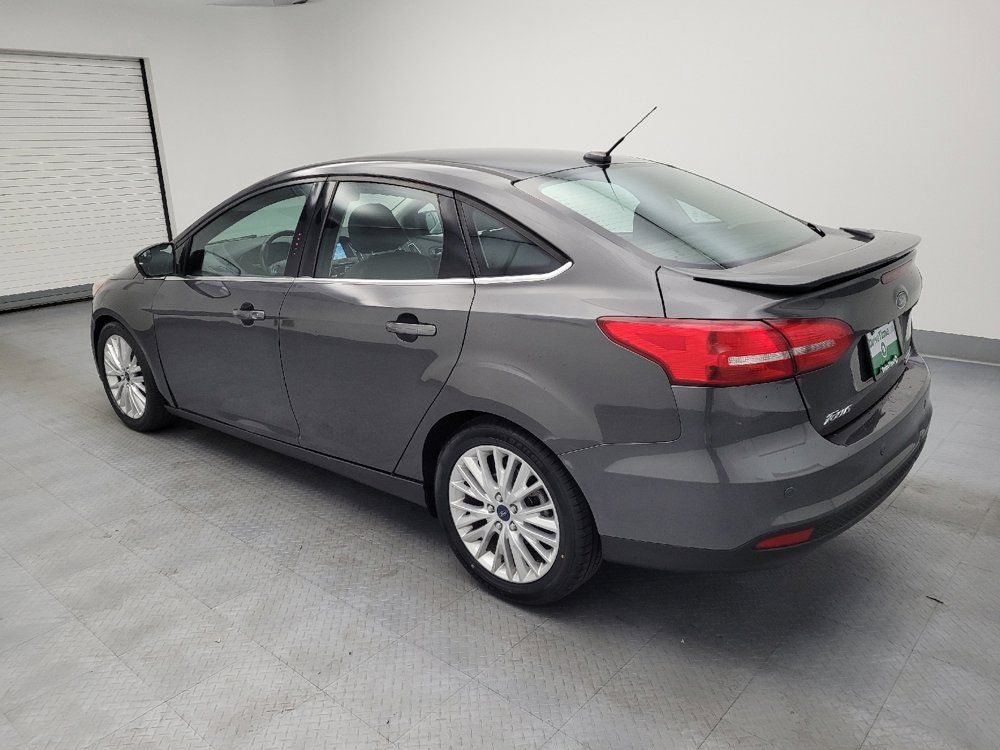 Used 2016 Ford Focus Titanium FWD image 3