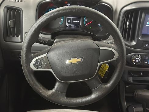 Used 2017 Chevrolet Colorado W/T w/ WT Convenience Package RWD image 4