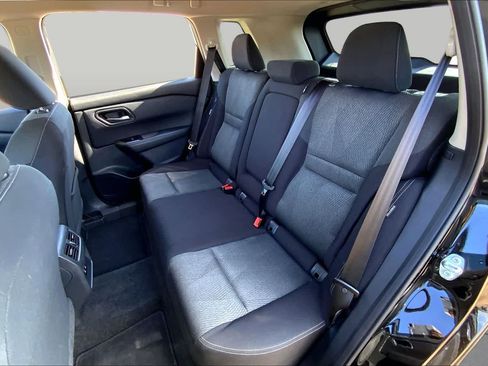 Used 2025 Nissan Rogue SV FWD image 21