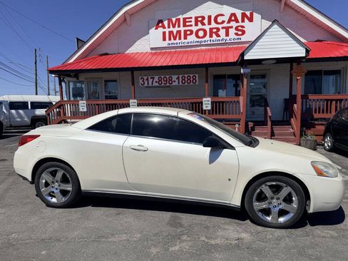 Used 2009 Pontiac G6 GT w/ Sport Package 1 FWD image 1