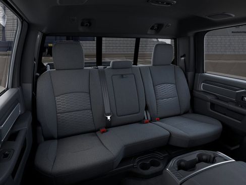 New 2026 RAM 2500 Big Horn AWD/4WD image 15