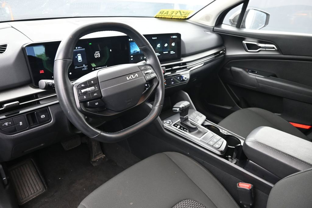 Used 2026 Kia Sportage LX FWD image 19
