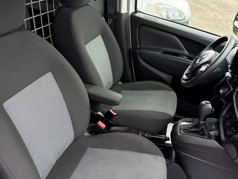 Used 2021 RAM ProMaster City Tradesman FWD image 22