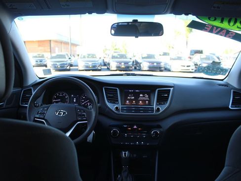 Used 2018 Hyundai Tucson SEL image 25