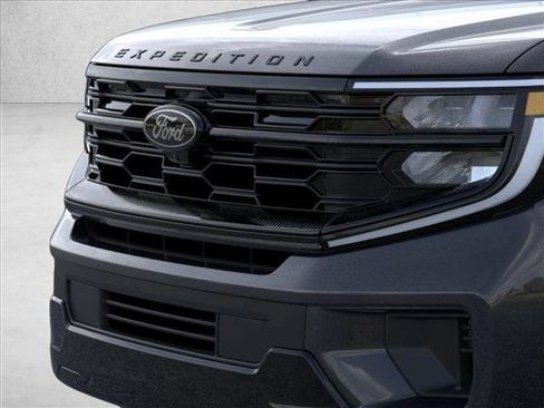 New 2025 Ford Expedition Max Platinum w/ Stealth Appearance Package image 17