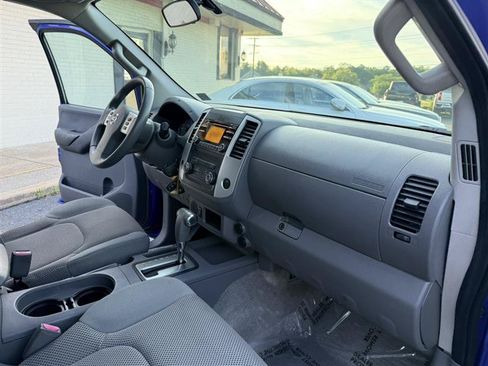 Used 2014 Nissan Frontier SV RWD image 13
