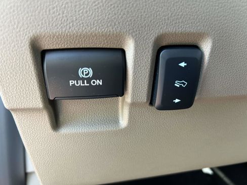 Used 2026 Ford F250 Platinum w/ Platinum Plus Package AWD/4WD image 15