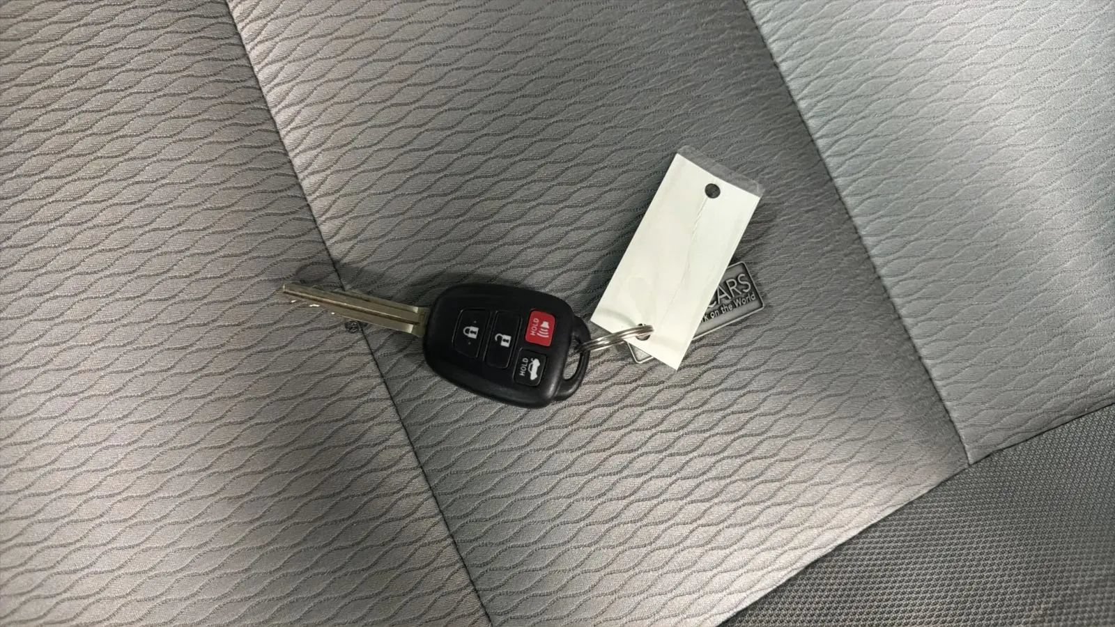 Used 2016 Toyota Corolla LE FWD image 29