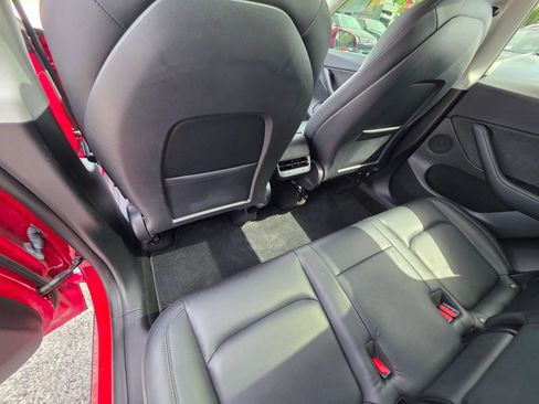 Used 2020 Tesla Model Y Long Range image 17