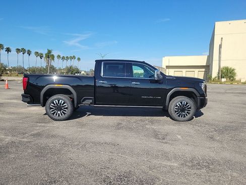 New 2026 GMC Sierra 2500 Denali Ultimate image 4