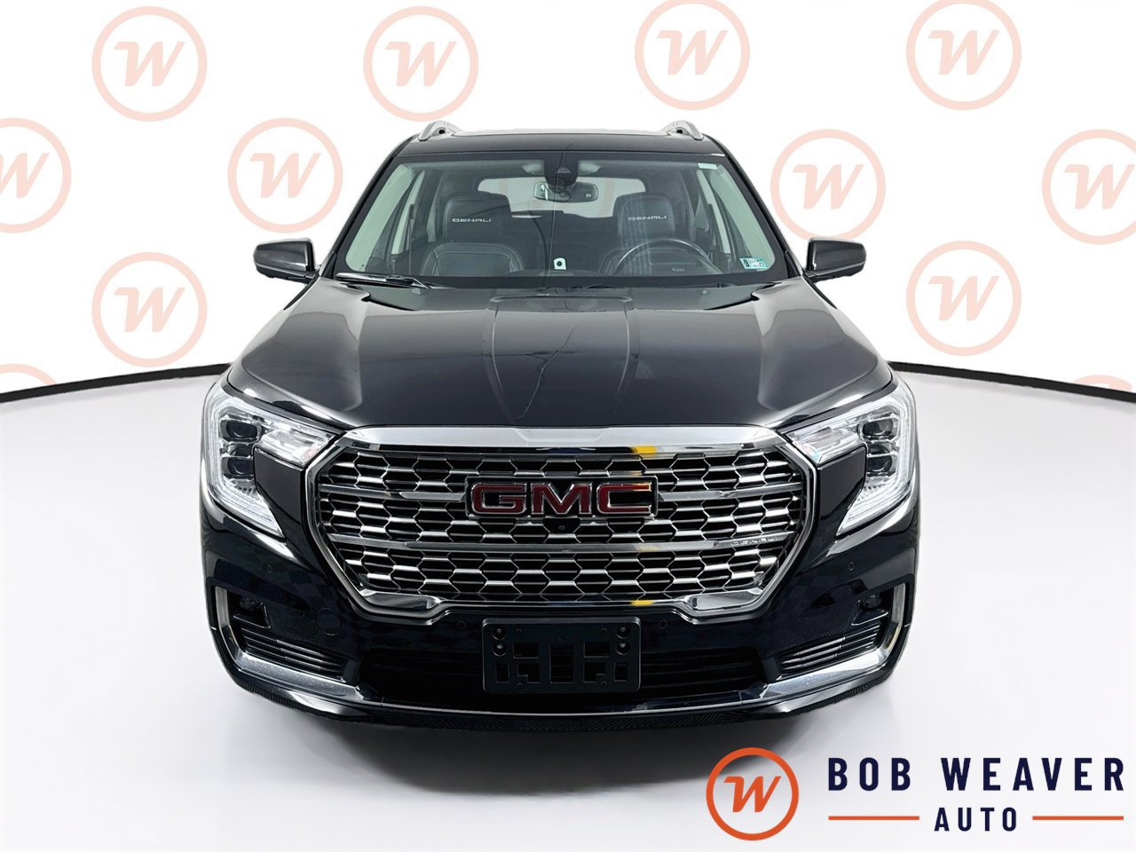 Used 2023 GMC Terrain Denali w/ Denali Premium Package AWD/4WD image 2