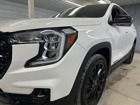 Certified 2023 GMC Terrain SLT w/ Elevation Edition image 36