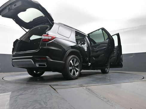 Used 2023 Honda Pilot Touring image 49