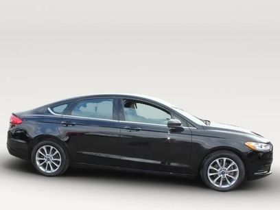 Used 2017 Ford Fusion SE w/ Fusion SE Technology Package