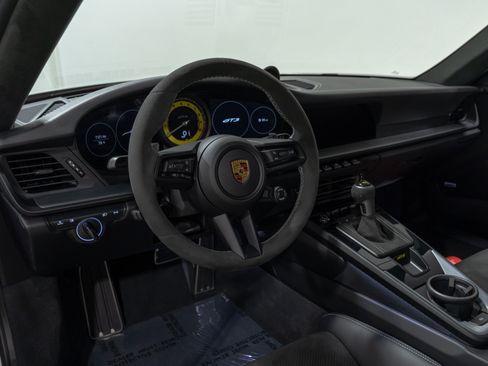 Used 2022 Porsche 911 GT3 RWD image 45
