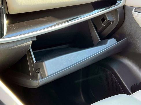 Used 2023 Nissan Rogue SL w/ SL Premium Package image 30