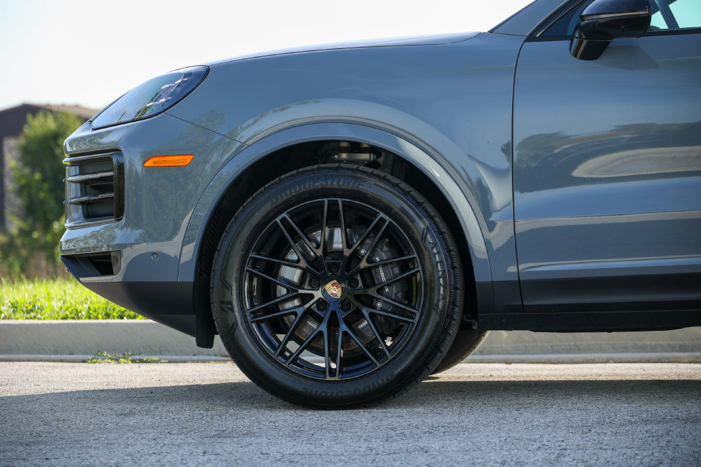 Certified 2026 Porsche Cayenne Coupe AWD/4WD image 22