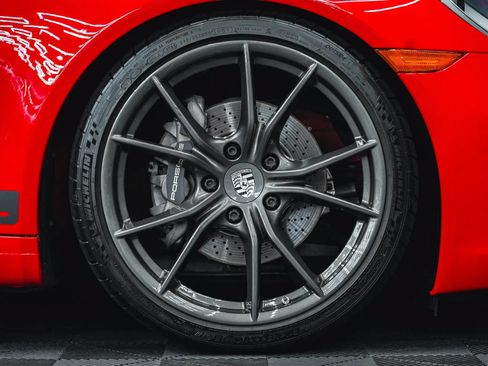 Used 2018 Porsche 911 Carrera T RWD image 16