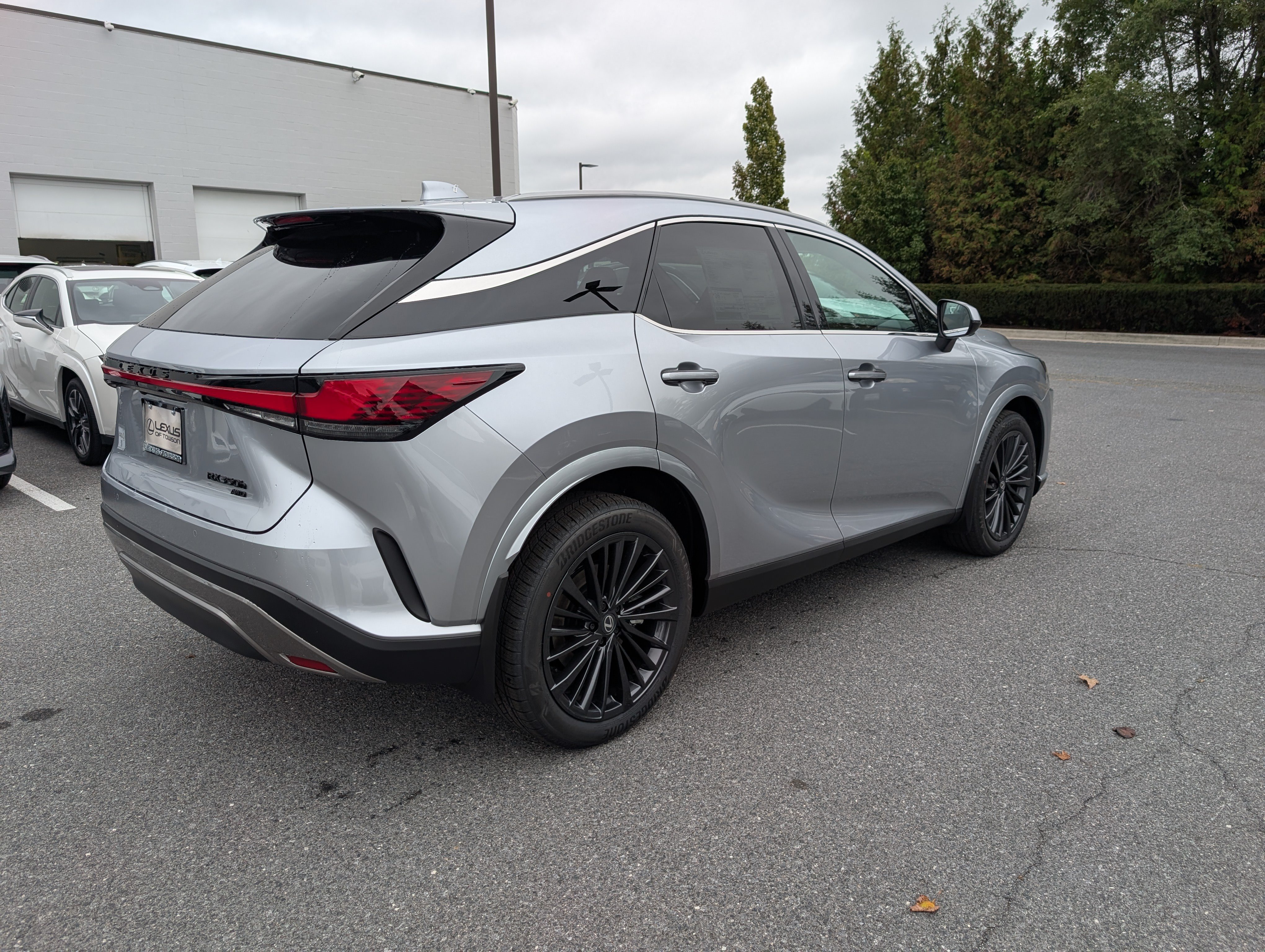 New 2026 Lexus RX 350h w/ Convenience Package AWD/4WD image 2
