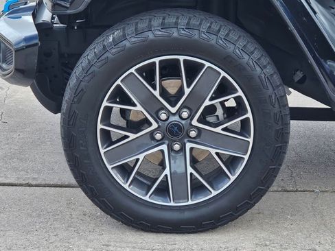 Used 2024 Jeep Wrangler High Altitude AWD/4WD image 14