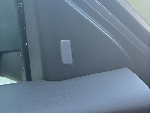 Used 2021 Nissan Sentra SV image 36