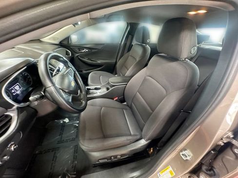 Used 2022 Chevrolet Malibu LT FWD image 14