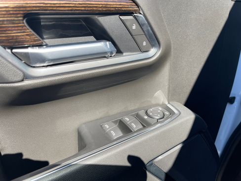 New 2026 GMC Sierra 1500 Elevation image 9
