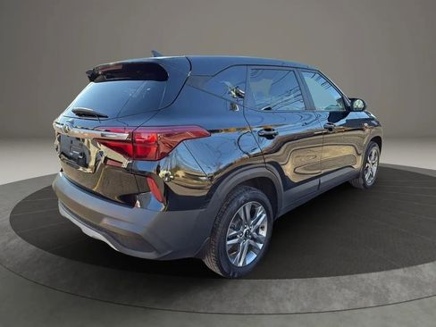 Used 2021 Kia Seltos LX image 5