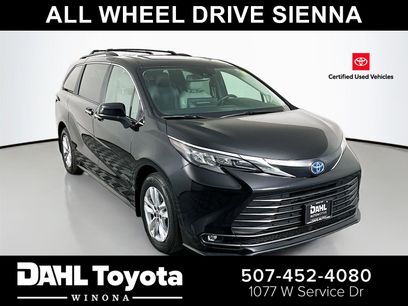Used 2025 Toyota Sienna XLE w/ XLE Plus Package