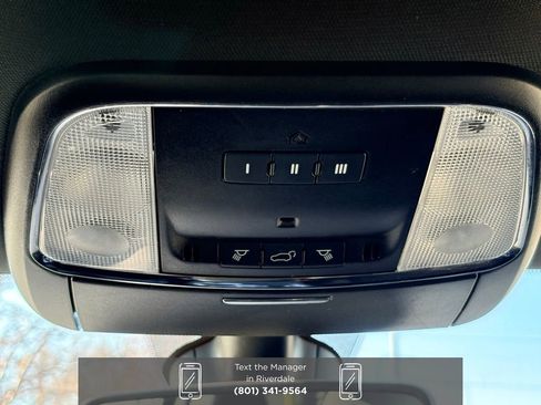 Used 2022 Jeep Grand Cherokee Laredo X image 18