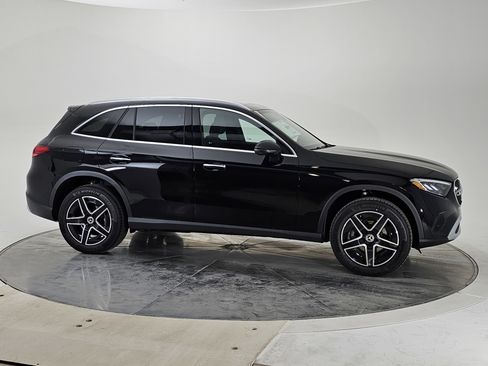 New 2026 Mercedes-Benz GLC 300 4MATIC image 2