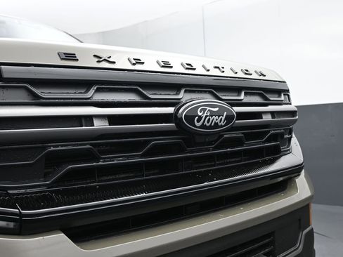 New 2025 Ford Expedition Tremor image 14