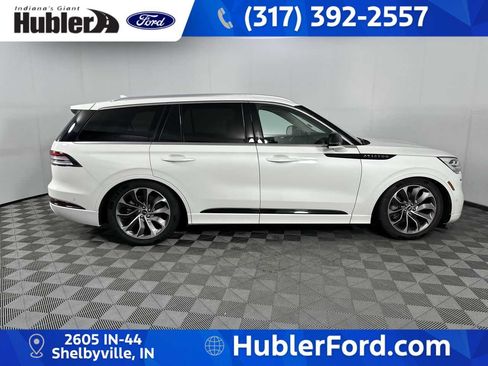 Used 2022 Lincoln Aviator Grand Touring w/ Equipment Group 301A AWD/4WD image 9
