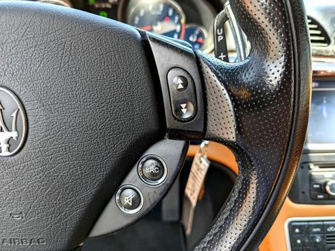 Used 2011 Maserati GranTurismo Convertible RWD image 17