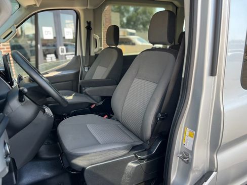 Used 2024 Ford Transit 350 XLT RWD image 18