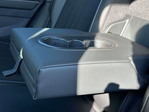 New 2024 Volkswagen Tiguan SE image 10