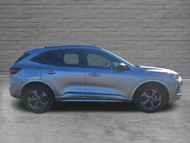 Used 2023 Ford Escape ST-Line w/ Tech Pack #1 AWD/4WD image 10