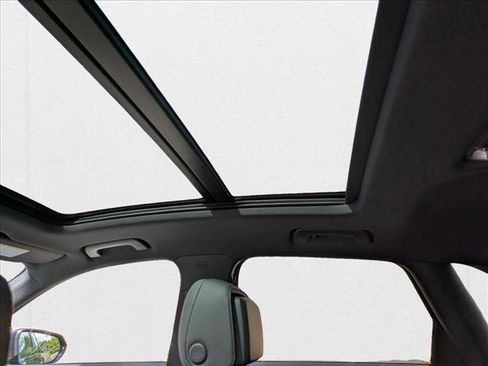 New 2025 Audi Q3 2.0T Premium image 17