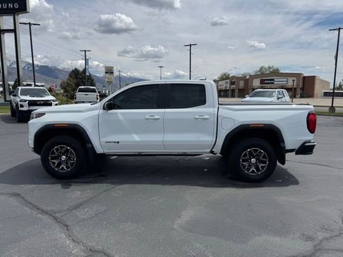 Used 2024 GMC Canyon AT4 w/ AT4 Premium Package AWD/4WD image 4