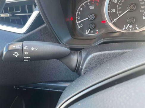 Used 2022 Toyota Corolla LE image 21