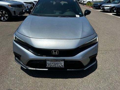 Used 2023 Honda Civic Sport image 3