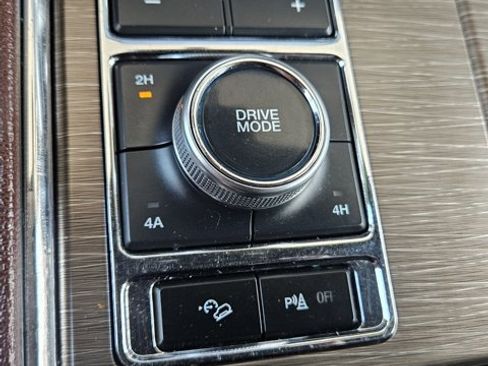 Certified 2024 Ford Expedition Max Limited image 22