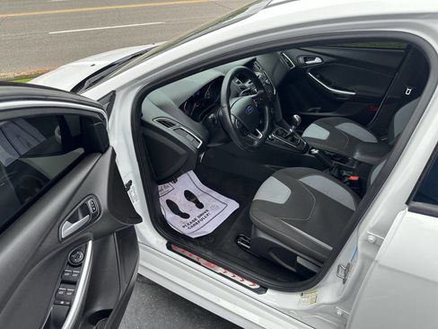 Used 2016 Ford Focus ST image 12