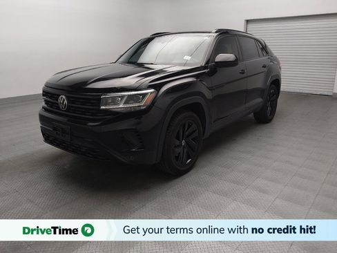 Used 2022 Volkswagen Atlas Cross Sport SE FWD image 1